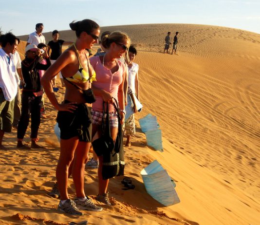 Best Places For Sandboarding