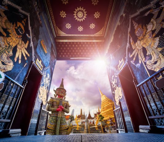 Must-Visit Temples/Chedis