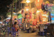 Popular Shopping Streets, Markets & Villages