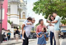 Explore Singapore At Your Own Pace