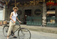 4 Interactive Walking & Cycling Tours To Rediscover Singapore