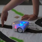 5 Best Metaverse Tours For Kids, Teenagers & Students