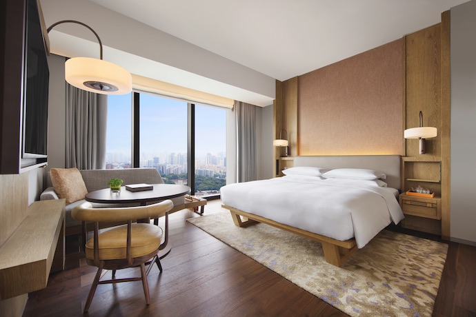 Andaz-Singapore-1-King-Bed-City-View