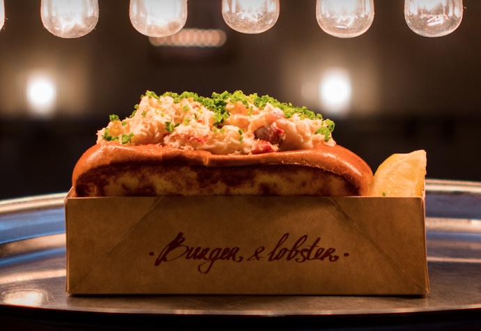 7 Reasons - Jewel Changi AirportBurger & Lobster