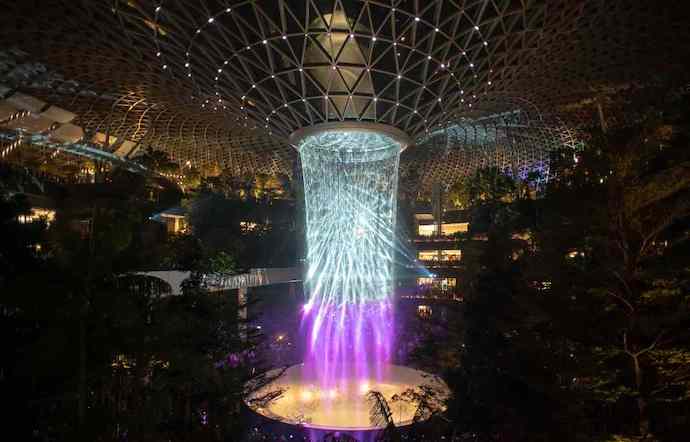 5 Best Light Shows To Catch In Singapore - HSBC Rain Vortex Light & Sound Show at Jewel Changi Airport