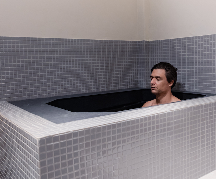 5 Ways To Unwind, Connect & Focus On Your Health At Soma Haus - Cold Water Therapy