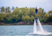 7 Places To Kayak, Wakeboard & Play Water Sports In Singapore 7 Places To Kayak, Wakeboard & Play Water Sports - Jetblading