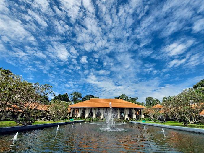 4 Ways To Enjoy Vacay Vibes At Sofitel Singapore Sentosa Resort & Spa - Lavish Gardens