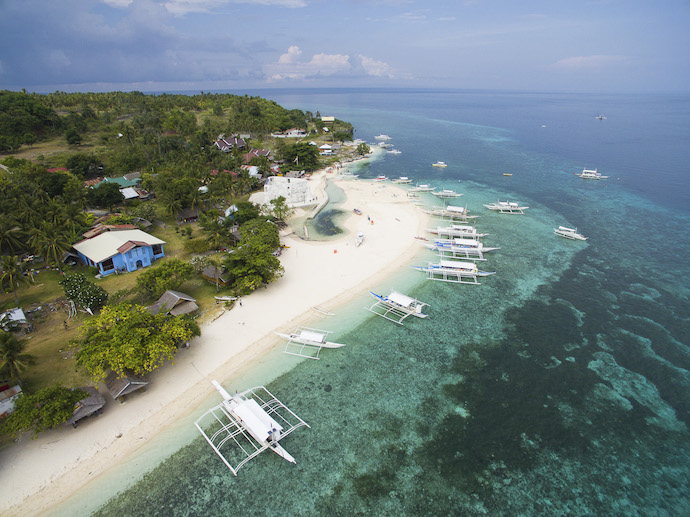 5 Best Eco-Friendly Spots In The Philippines For Your Next Outdoor Adventure - Pamilacan Island