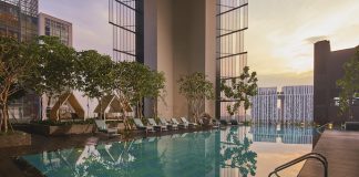 4 Ways to Better Wellness at Oasia Hotel Downtown, Singapore 4 Ways to Better Wellness at Oasia Hotel Downtown, Singapore - swimming pool on Level 27