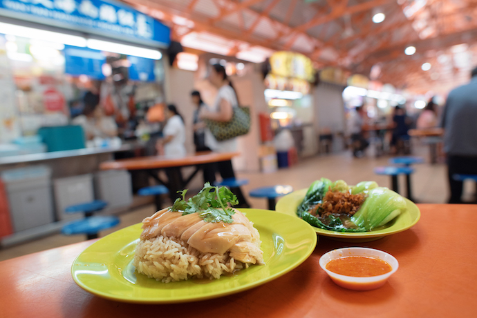 8 Best Things To See & Do In Singapore’s Chinatown - Enjoy a variety of local hawker favourites at Maxwell Food Centre & Chinatown Complex