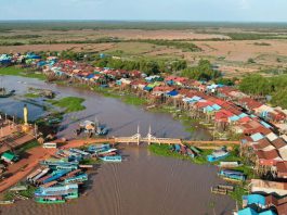 5 Best Things to Do in Siem Reap Besides Visiting Angkor Wat 5 Best Things to Do in Siem Reap Besides Visiting Angkor Wat - See how the locals live on the floating village of Kampong Khleang
