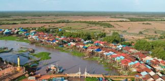 5 Best Things to Do in Siem Reap Besides Visiting Angkor Wat 5 Best Things to Do in Siem Reap Besides Visiting Angkor Wat - See how the locals live on the floating village of Kampong Khleang