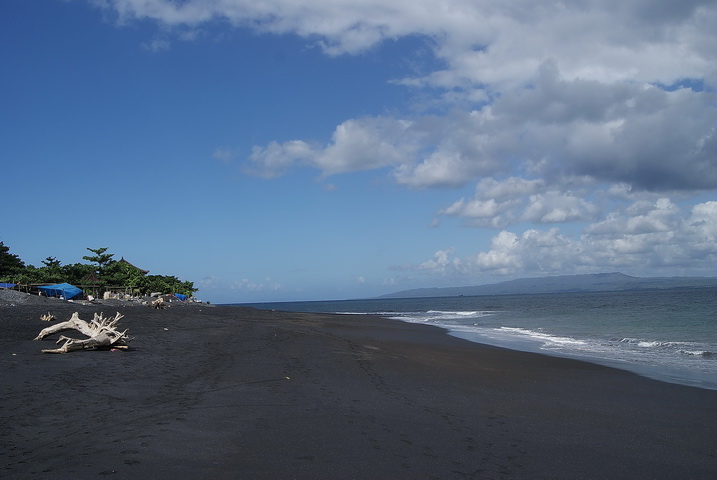 8 Best Beach Destinations in Southeast Asia - Lepang Beach, Klungkung, Bali, Indonesia