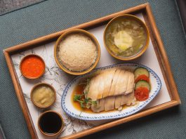 9 Best Places in Singapore for a Chicken Rice Feast 9 Best Places in Singapore for a Chicken Rice Feast - Chatterbox