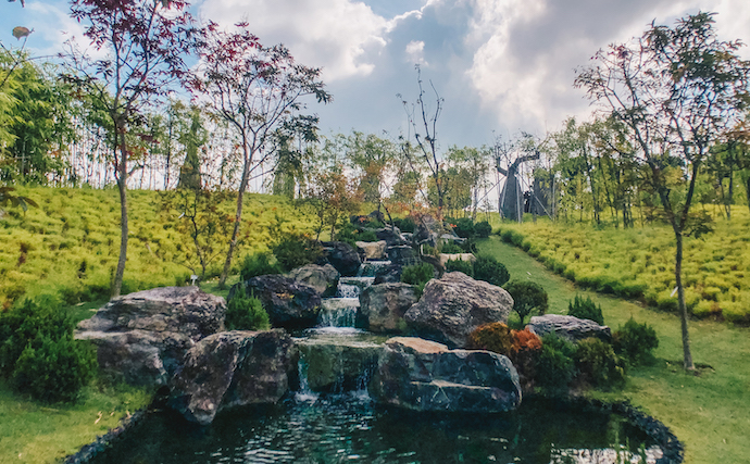 10 Instagram-Worthy Waterfalls to Check Out in Singapore - Serene Garden at Gardens by the Bay