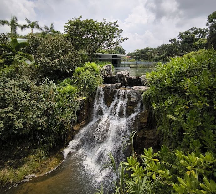 10 Instagram-Worthy Waterfalls to Check Out in Singapore - Yunnan Garden at Nanyang Technological University (NTU)