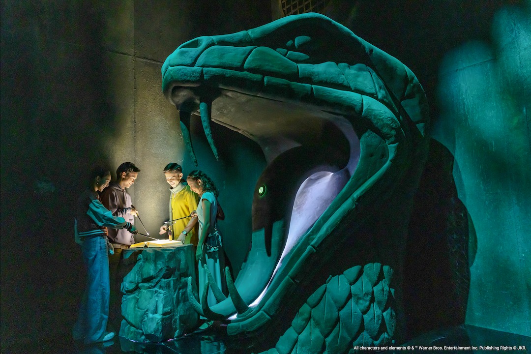 10 Spellbinding Environments To Check Out at the Asian Premiere of Harry PotterTM: Visions of Magic in Singapore - The Chamber of SecretsTM (SINGAPORE EXCLUSIVE!)