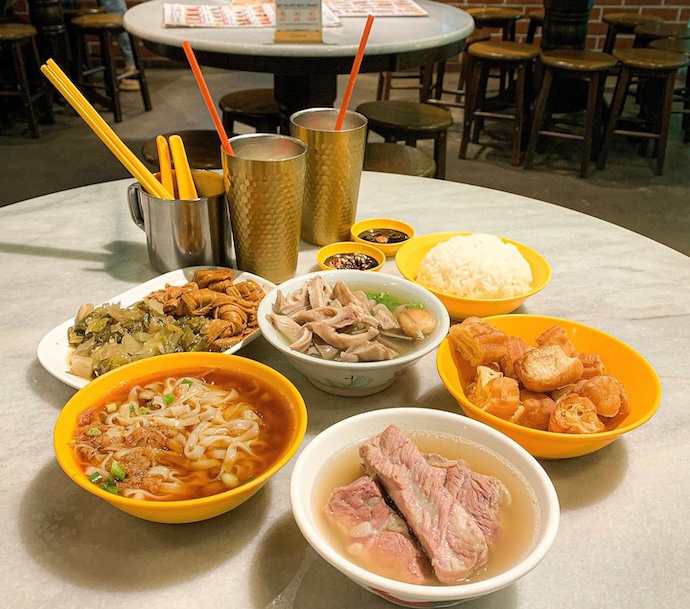 10 Popular Late-night Food Spots in Singapore To Satisfy Your Supper Cravings - Balestier Bak Kut Teh
